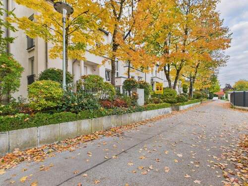 Wohnanlage / Straßenansicht - 