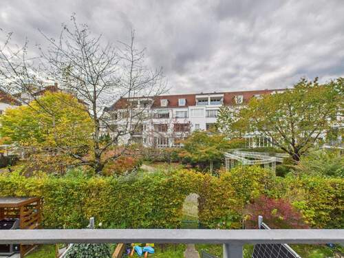 Blick vom Balkon - Etagenwohnung mit 52,30 m² in Taufkirchen zum Kaufen