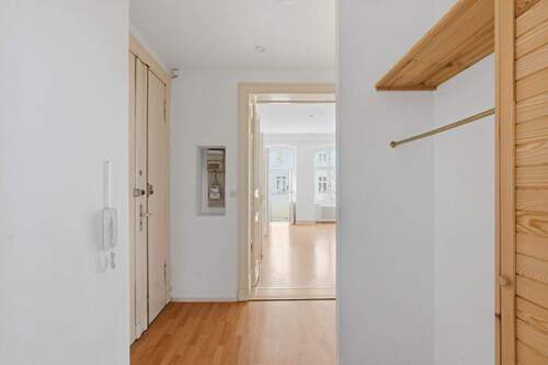 Flur - 2 Zimmer Etagenwohnung in Berlin