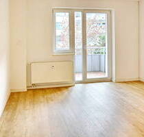 Top-Chance in der City West: *Bezugsfertige* 3-Zimmer-Wohnung mit Südbalkon und Aufzug - Berlin Charlottenburg