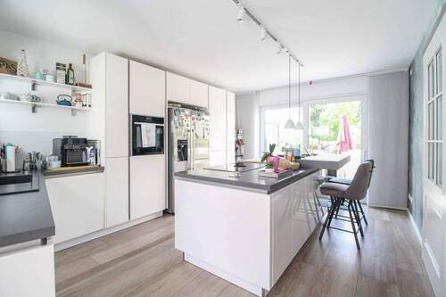 Küche - 4 Zimmer Einfamilienhaus zum Kaufen in Düsseldorf