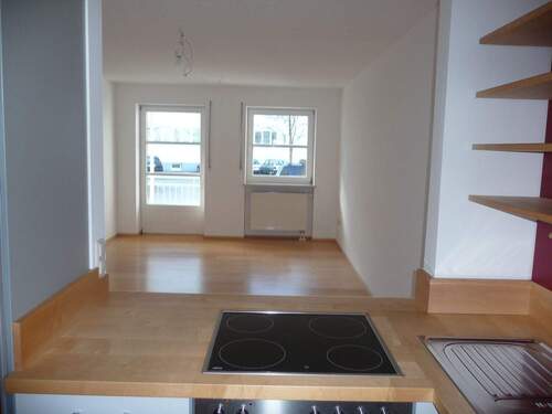 PVW W01- Küche-Blick direkt ins Wohnziimmer - 