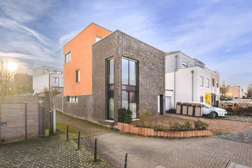 Ansicht 1 - 6 Zimmer Einfamilienhaus in Aachen