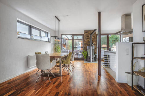 Esszimmer Ansicht 1 - 