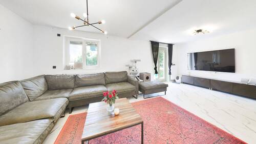 Wohnen - 4 Zimmer Etagenwohnung zum Kaufen in Ludwigsburg