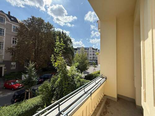 Blick von Loggia - 4 Zimmer Etagenwohnung zum Kaufen in Berlin