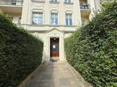 Hauseingang - Etagenwohnung mit 94,20 m² in Berlin zum Kaufen