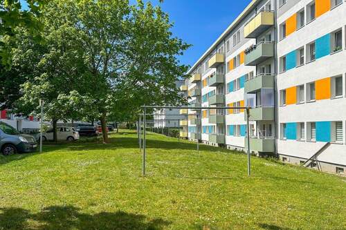 Ansicht Balkonseite_Zaderastraße 78-86_Frühjahr - 