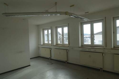 EG Raum 3 (2) - Einfamilienhaus in Traunreut zur Miete