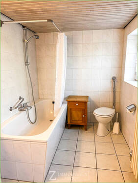 Wannenbad im Erdgeschoss - 