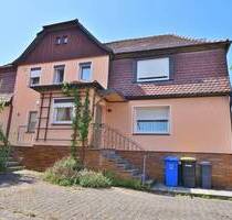 Haus, Werkstatt, Halle und Garten warten auf einen neuen Eigentümer - Burgbernheim