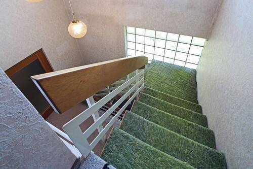 offener Treppenaufgang zum OG - 