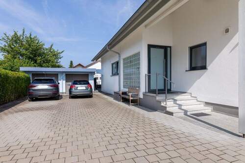 Ansicht - 8 Zimmer Mehrfamilienhaus, Wohnhaus zum Kaufen in Hohentengen am Hochrhein