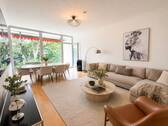 Wohnbereich - Helle & großzügige Wohnung in Oberkassel mit Einbauküche und zwei Balkonen