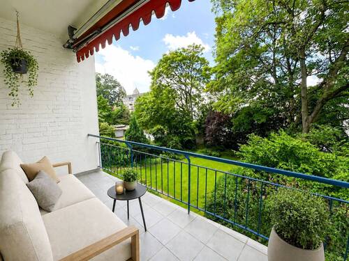 Balkon ins Grüne - 2 Zimmer Etagenwohnung zur Miete in Düsseldorf