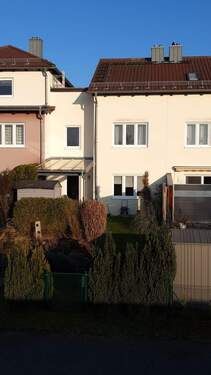 Ansicht West.jpeg - Reihenmittelhaus mit 106,00 m&sup2; in Metten zur Miete