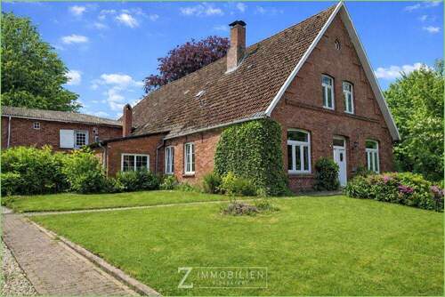 Ansicht - 6 Zimmer Mehrfamilienhaus, Wohnhaus zum Kaufen in Oldenswort