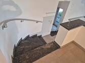 Treppe zur Mitteletage - 