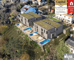 Exklusives Wohnen der Extraklasse:Luxuriöses Neubau-Endhaus mit Pool, Aufzug & Blick auf die Festung - Höchberg