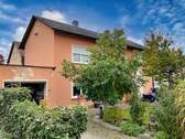 Haus mit Garage - 6 Zimmer Mehrfamilienhaus, Wohnhaus in Schwandorf