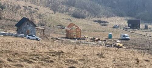 Es beginnt der kleiner Bau - 