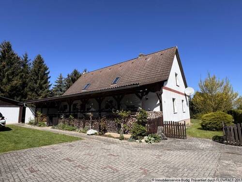 Eingangsseite des Hauses - Einfamilienhaus mit 171,00 m² in Rossow zum Kaufen