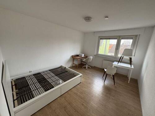 WG Zimmer 2 - 1 Zimmer Etagenwohnung zur Miete in Bielefeld