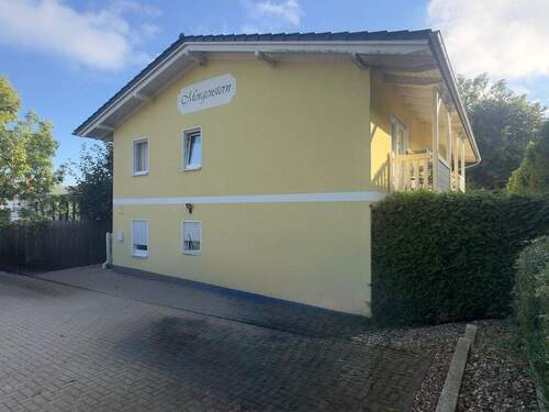 Hausfront - 1 Zimmer Mehrfamilienhaus, Wohnhaus zum Kaufen in Göhren