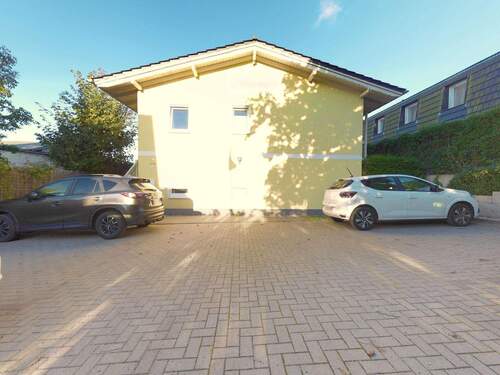 Parkplatz mit 6 Stellplätzen - Mehrfamilienhaus, Wohnhaus mit 260,00 m&sup2; in Göhren zum Kaufen