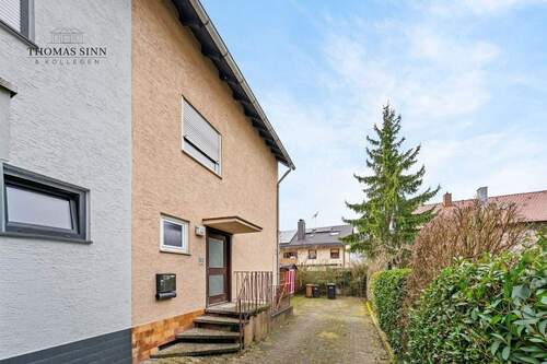 Hof - 8 Zimmer Doppelhaushälfte zum Kaufen in Neckarsulm