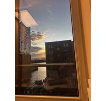Traumhafter Büroraum mit Elphi und Elbblick in Hamburg