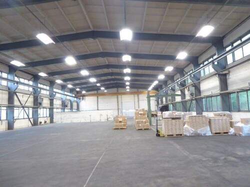 Innenbereich - Große, freitragende Industrie-Lagerhalle in Könitz bei Unterwellenborn zu vermieten