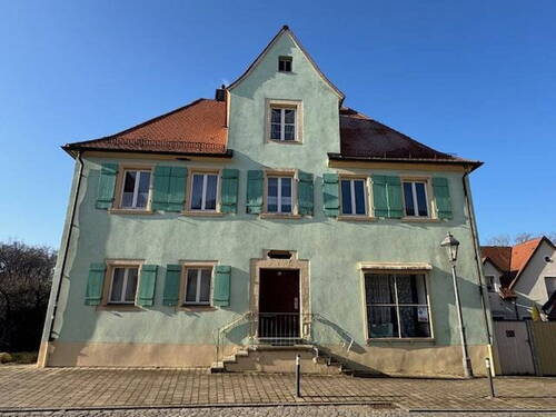 Bild 3 - 8 Zimmer Einfamilienhaus in Ellingen