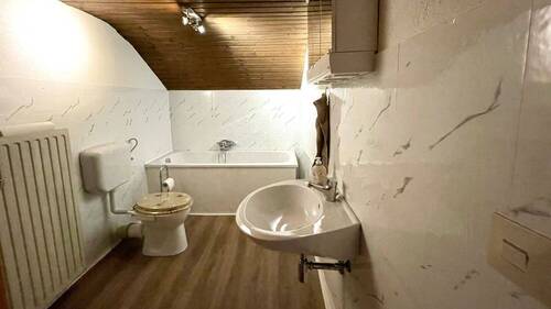 Badezimmer Dachgeschoss - 