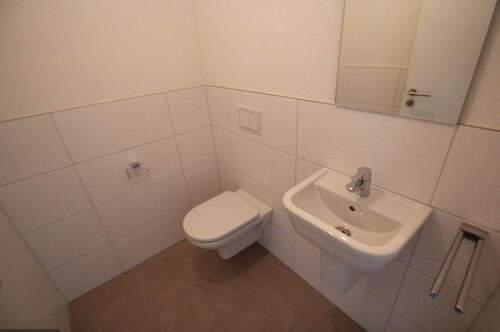 WC - 