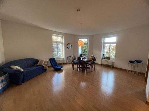 Wohnzimmer - 2 Zimmer Etagenwohnung in Plauen