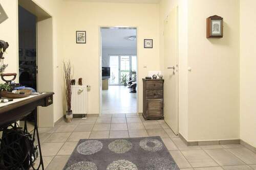 03 Flur - 3 Zimmer Einfamilienhaus in Hövelhof