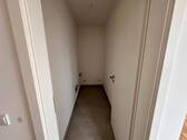 Abstellkammer - 
