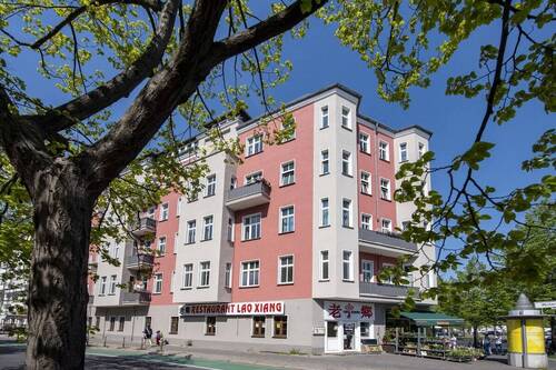 Fassade - 2 Zimmer Etagenwohnung zum Kaufen in Berlin