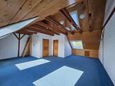 Wohnen DG / Büro Bild 1 - 