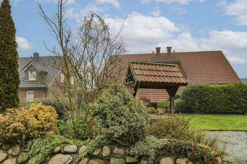 Friesenwall und Brunnen - 