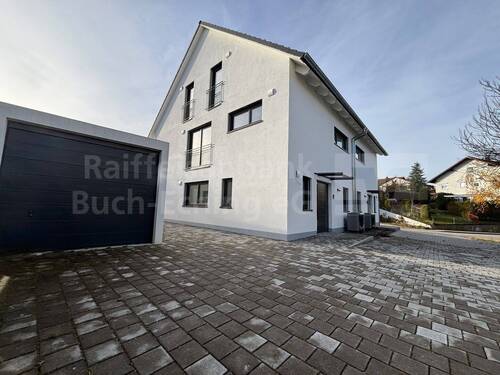 Hausansicht Nord-Ost DHH 2.JPG - 6 Zimmer Doppelhaushälfte in Eching