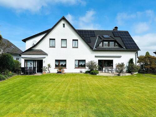 Ein Paradies auf Erden - Einmaliges Anwesen! Ein- bis Zweifamilienhaus mit Einliegerwohnung im schönen Löhne-Obernbeck.