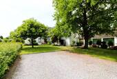 Zwei große Parkplätze für Ihr Zuhause - 8 Zimmer Mehrfamilienhaus, Wohnhaus in Löhne