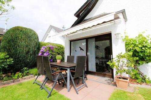 Schöne Terrasse am Haupthaus - 