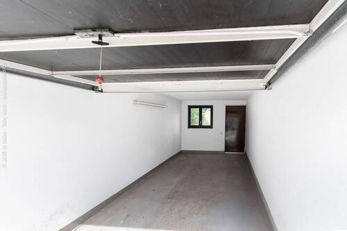 Garage - 
