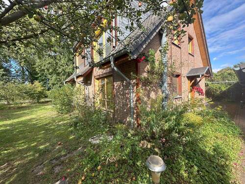 Hauseingang - Einfamilienhaus in ruhiger Wohnlage von Nieder Neuendorf