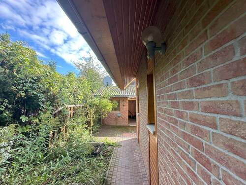 Dachüberstand - 4 Zimmer Einfamilienhaus zum Kaufen in Hennigsdorf