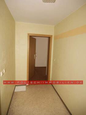 Eingangsbereich - Etagenwohnung mit 60,70 m&sup2; in Weida zum Kaufen