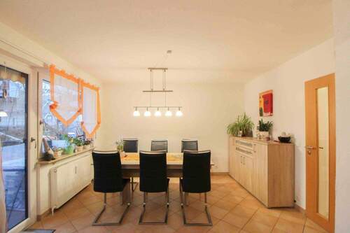 Esszimmer - 4 Zimmer Einfamilienhaus in Neuhausen auf den Fildern